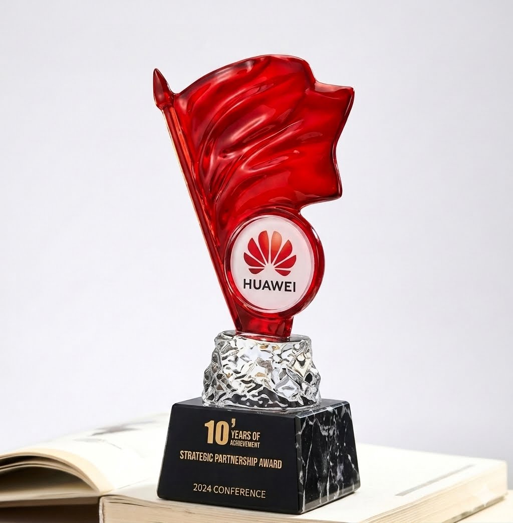 Legacy Glass Award - Legacy Distinction Glass Award